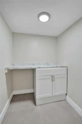 4222 Inverrary Boulevard Lauderhill FL 33319