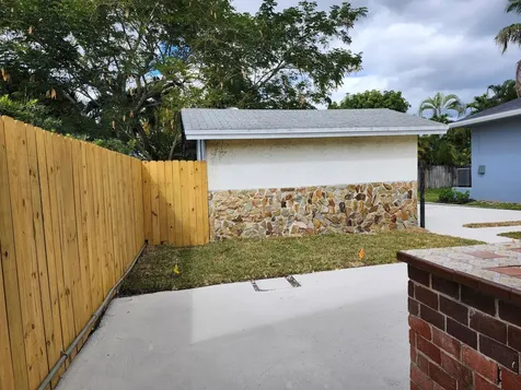 953 NE 34th Street Oakland Park FL 33334