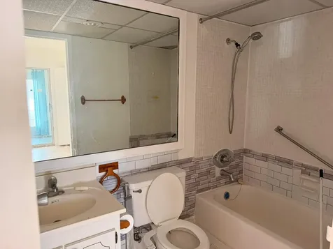 355 Brittany H Delray Beach FL 33446
