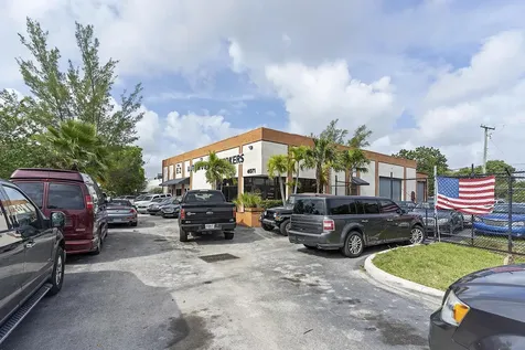 4071 N Dixie Highway Deerfield Beach FL 33064