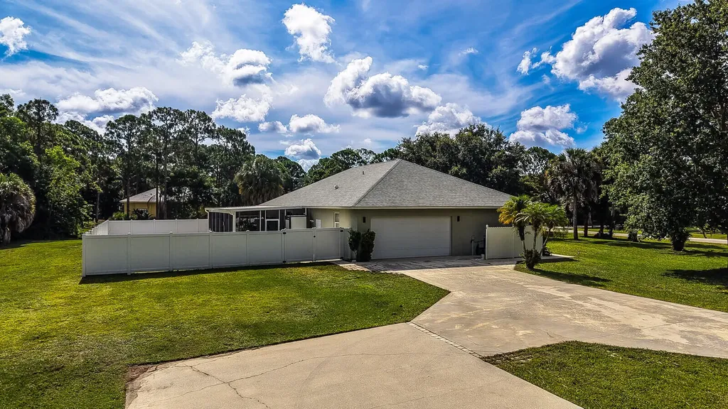 6681 140th Lane N Palm Beach Gardens FL 33418