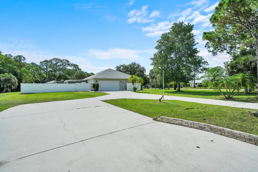 6681 140th Lane N Palm Beach Gardens FL 33418