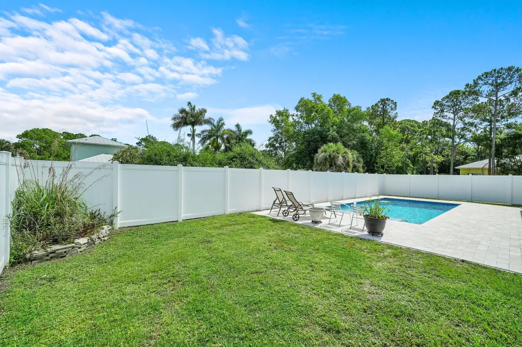 6681 140th Lane N Palm Beach Gardens FL 33418