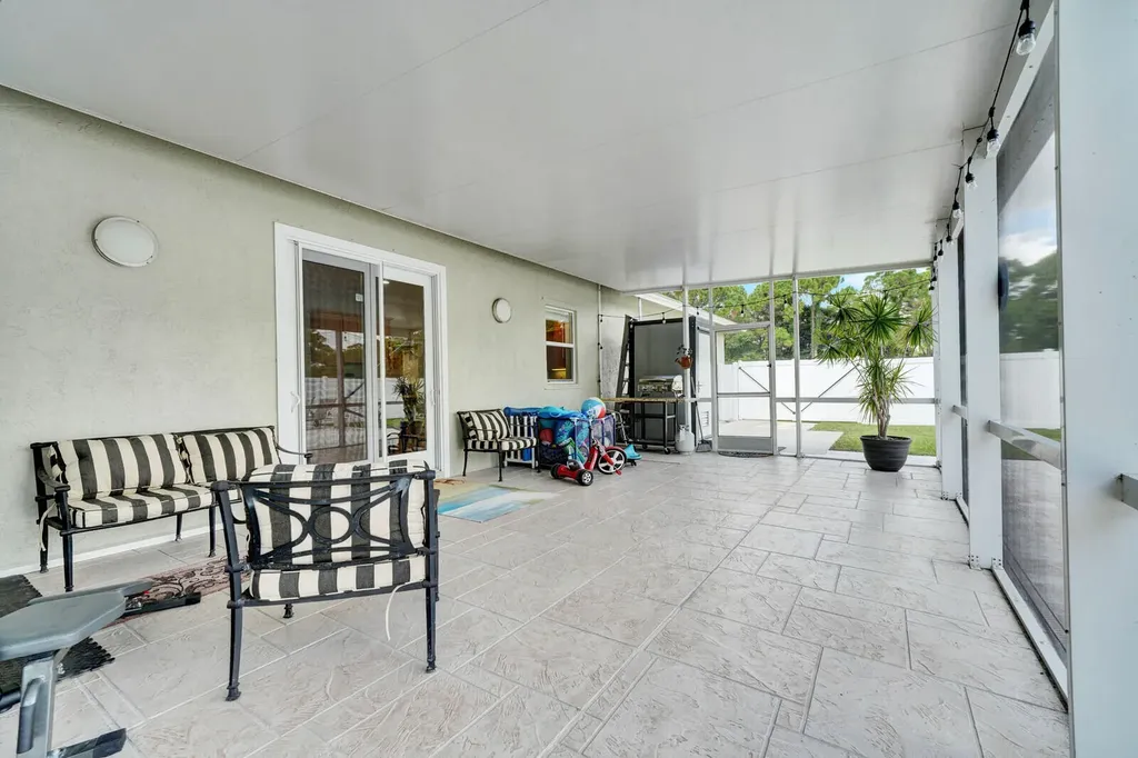 6681 140th Lane N Palm Beach Gardens FL 33418
