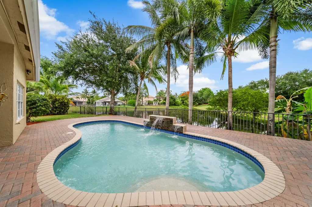 6152 NW 108th Way Parkland FL 33076