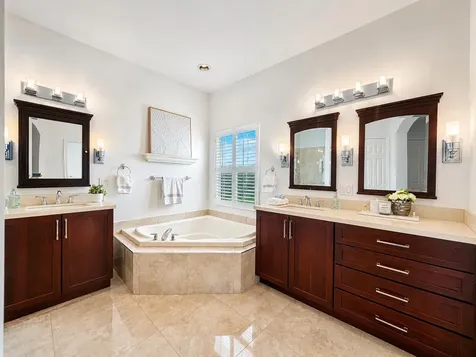 6152 NW 108th Way Parkland FL 33076