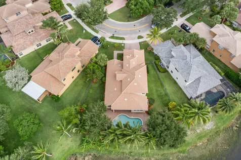 6152 NW 108th Way Parkland FL 33076