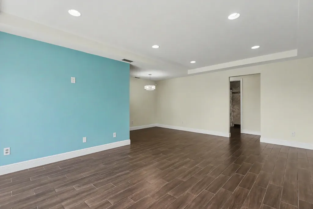 1250 SW 113th Terrace Pembroke Pines FL 33025