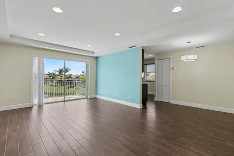 1250 SW 113th Terrace Pembroke Pines FL 33025