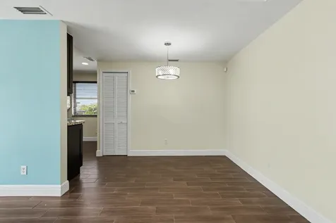 1250 SW 113th Terrace Pembroke Pines FL 33025