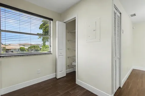 1250 SW 113th Terrace Pembroke Pines FL 33025