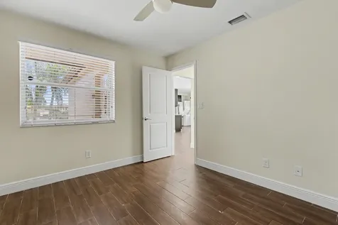 1250 SW 113th Terrace Pembroke Pines FL 33025