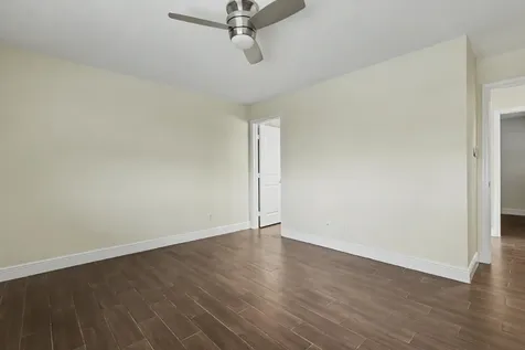 1250 SW 113th Terrace Pembroke Pines FL 33025