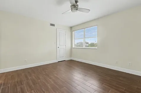 1250 SW 113th Terrace Pembroke Pines FL 33025