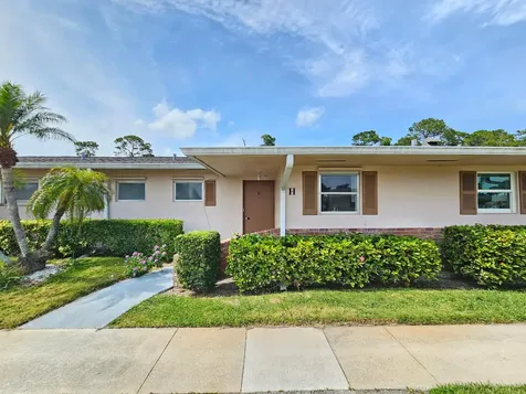 2521 Dudley Drive W West Palm Beach FL 33415