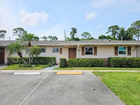 2521 Dudley Drive W West Palm Beach FL 33415