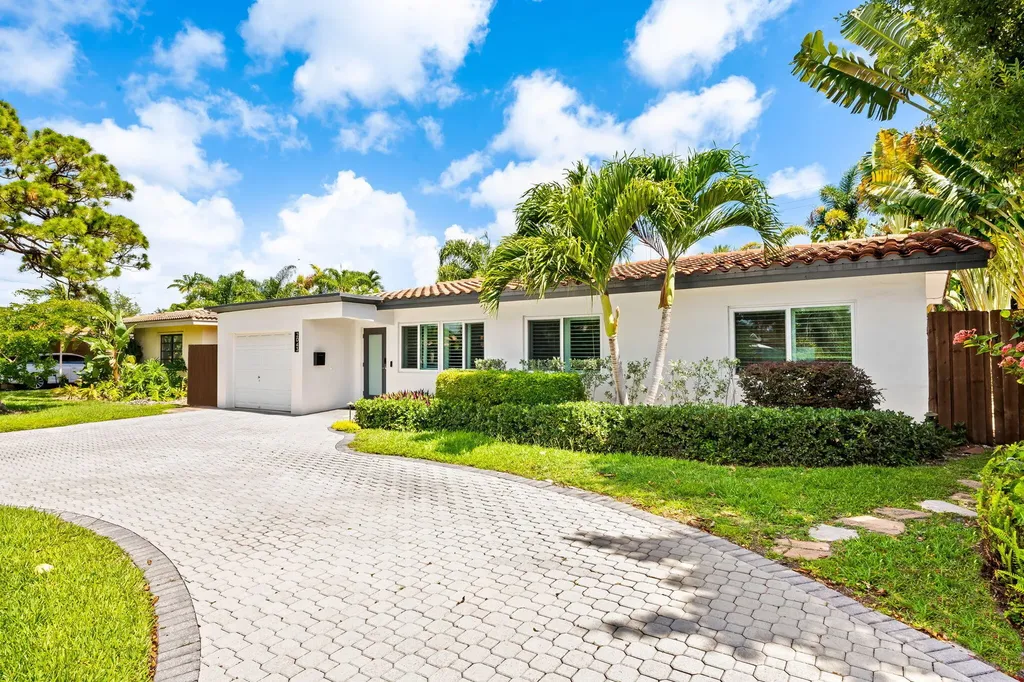2043 NE 29th Street Fort Lauderdale FL 33306