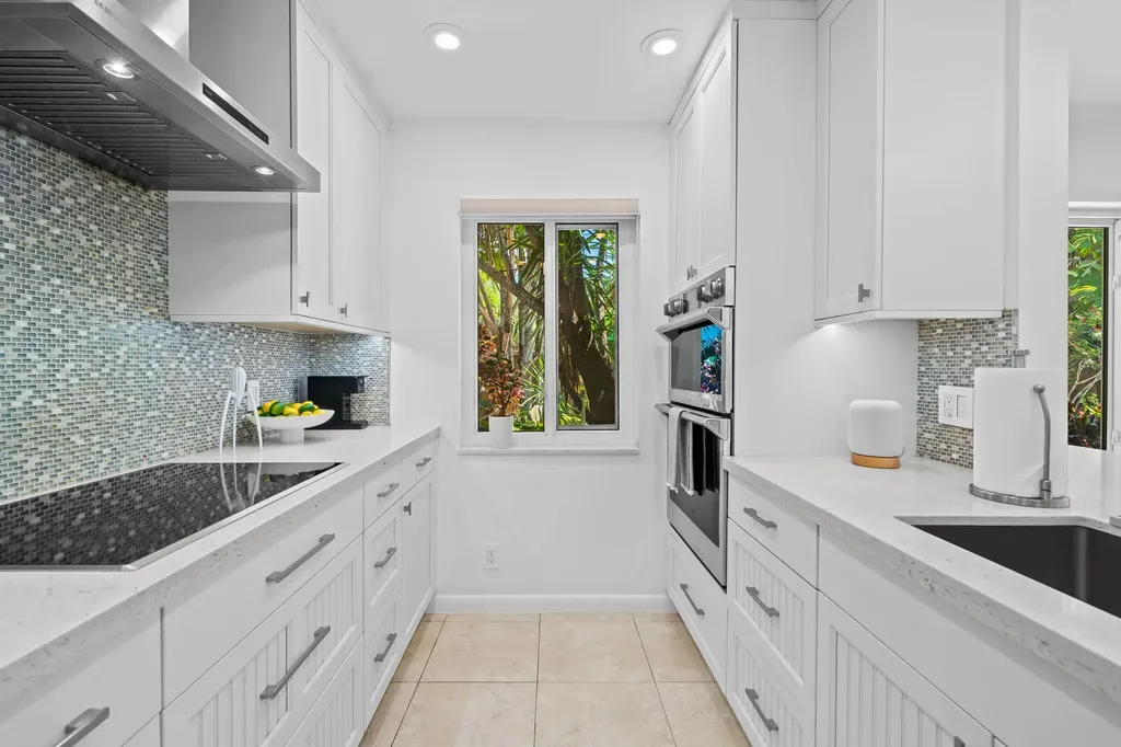 2043 NE 29th Street Fort Lauderdale FL 33306