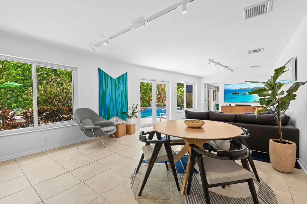2043 NE 29th Street Fort Lauderdale FL 33306