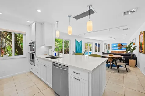 2043 NE 29th Street Fort Lauderdale FL 33306