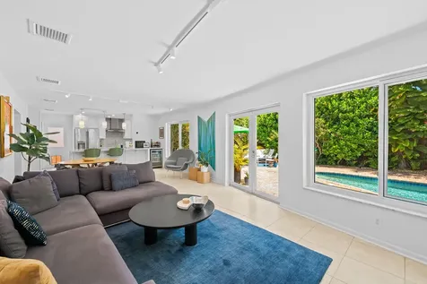 2043 NE 29th Street Fort Lauderdale FL 33306