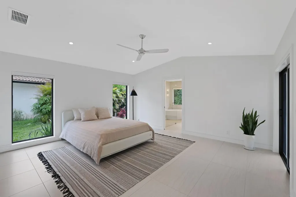 20195 Back 9 Drive Boca Raton FL 33498