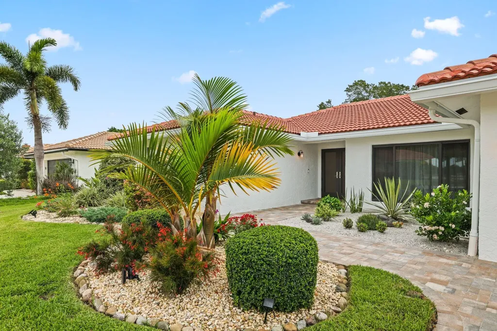 20195 Back 9 Drive Boca Raton FL 33498