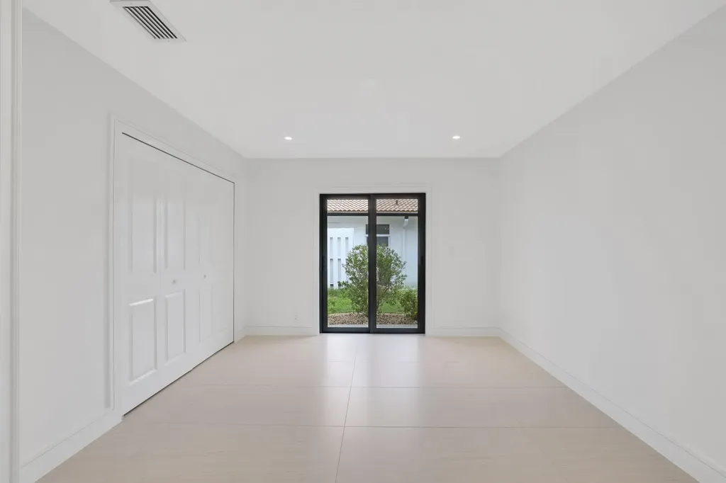 20195 Back 9 Drive Boca Raton FL 33498