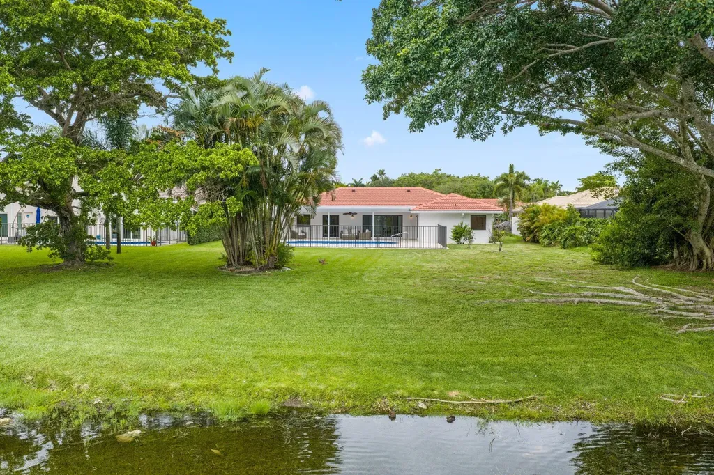 20195 Back 9 Drive Boca Raton FL 33498
