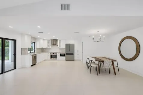 20195 Back 9 Drive Boca Raton FL 33498