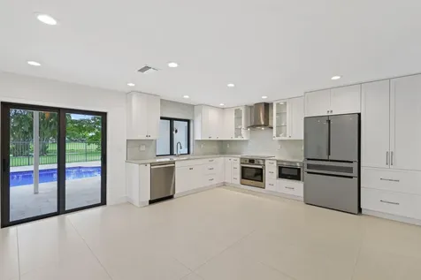 20195 Back 9 Drive Boca Raton FL 33498
