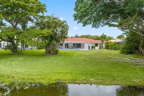 20195 Back 9 Drive Boca Raton FL 33498
