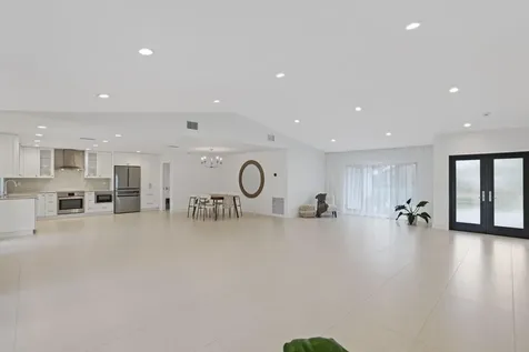 20195 Back 9 Drive Boca Raton FL 33498