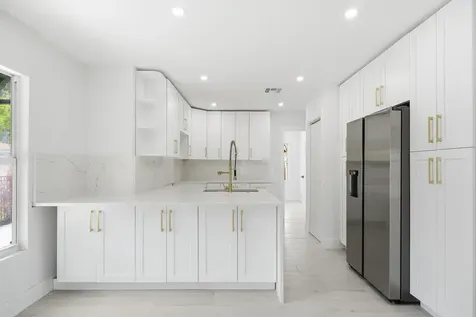 216 NE 23rd Avenue Pompano Beach FL 33062