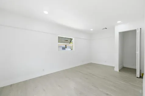 216 NE 23rd Avenue Pompano Beach FL 33062