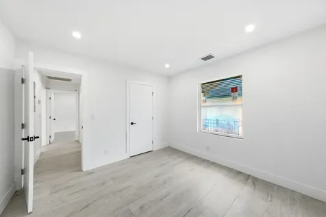 216 NE 23rd Avenue Pompano Beach FL 33062