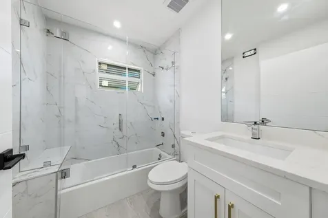216 NE 23rd Avenue Pompano Beach FL 33062