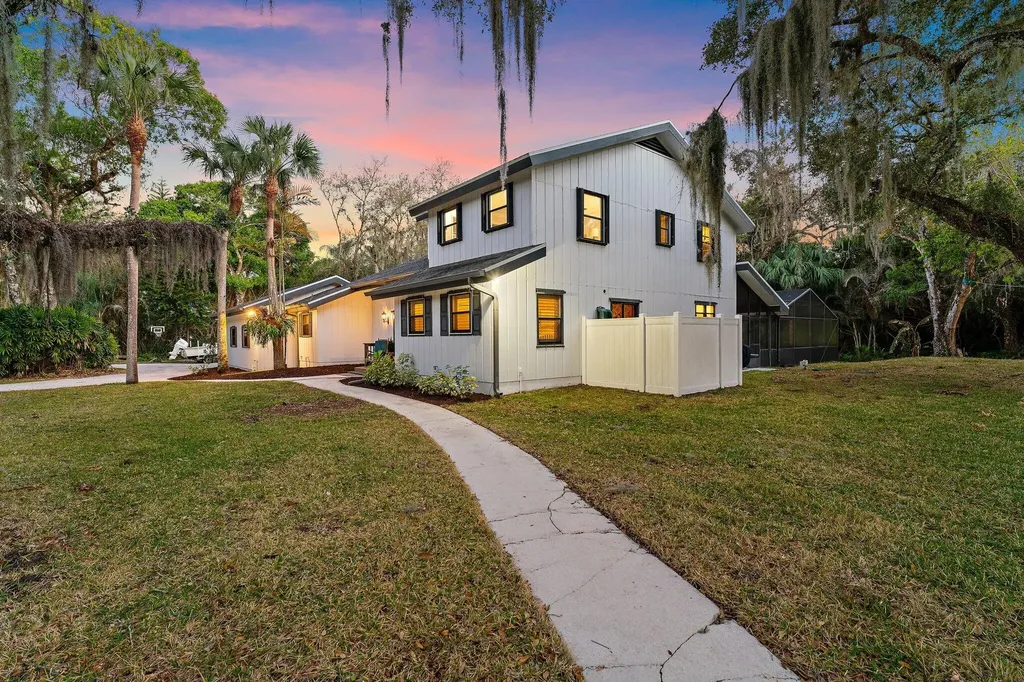 6001 S Citrus Avenue Fort Pierce FL 34982