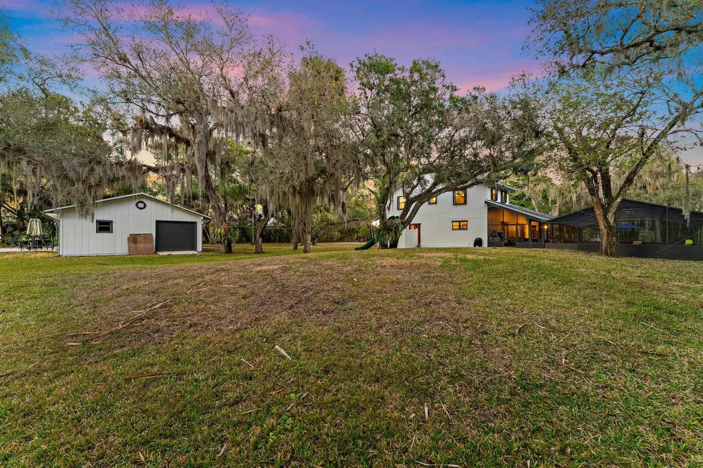 6001 S Citrus Avenue Fort Pierce FL 34982