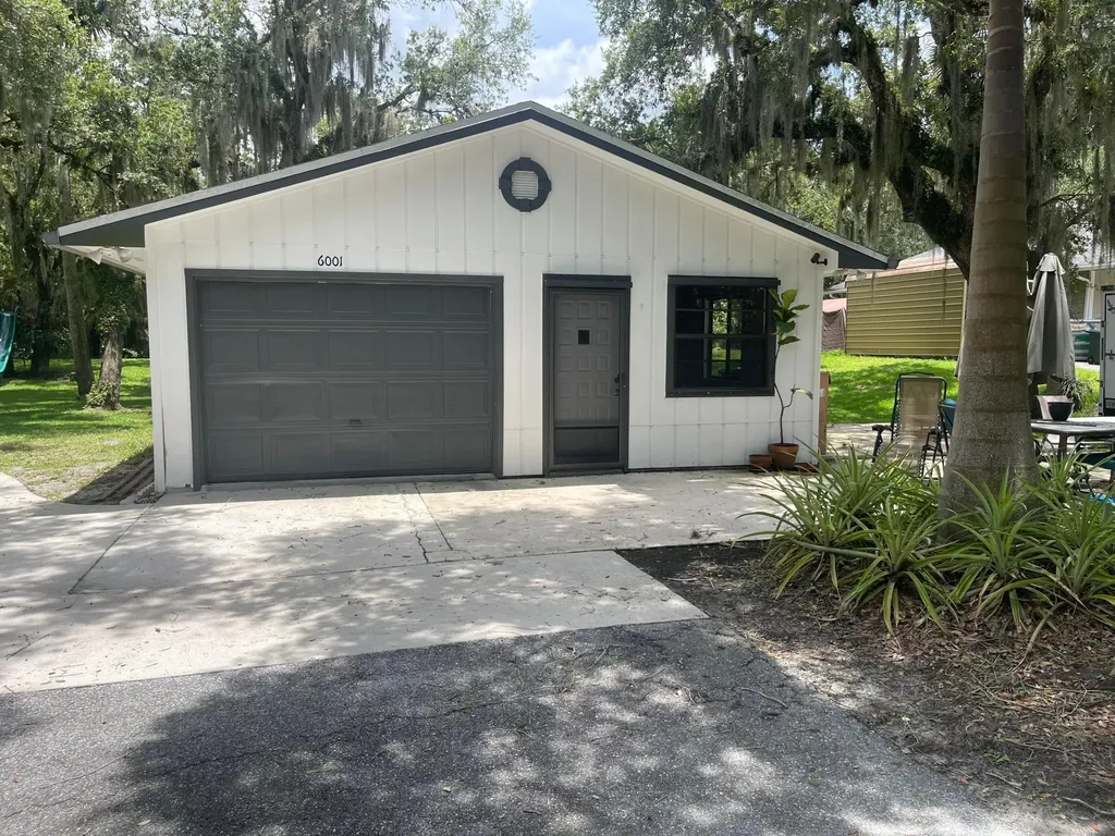 6001 S Citrus Avenue Fort Pierce FL 34982