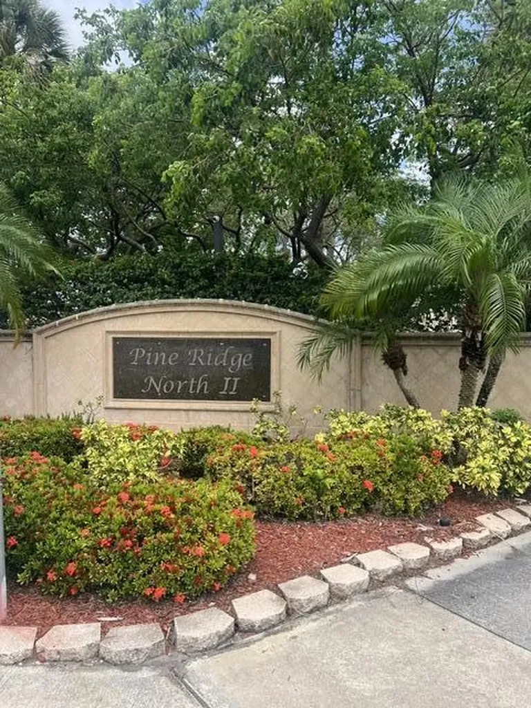 628 Sea Pine Way Greenacres FL 33415