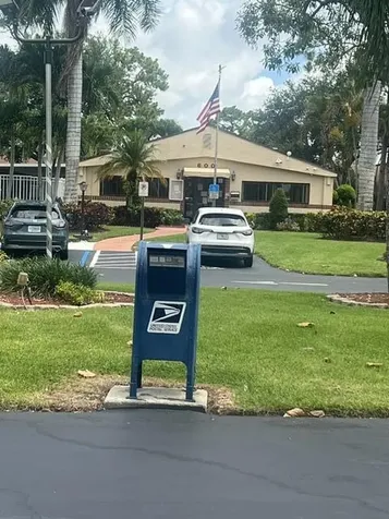 628 Sea Pine Way Greenacres FL 33415