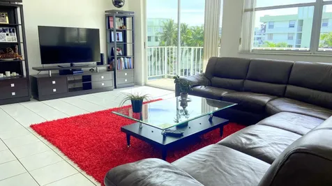 16546 NE 26th Avenue North Miami Beach FL 33160