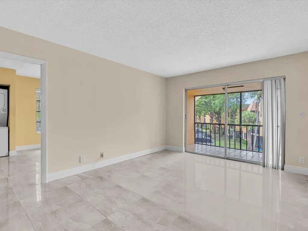 470 NW 20th Street Boca Raton FL 33431