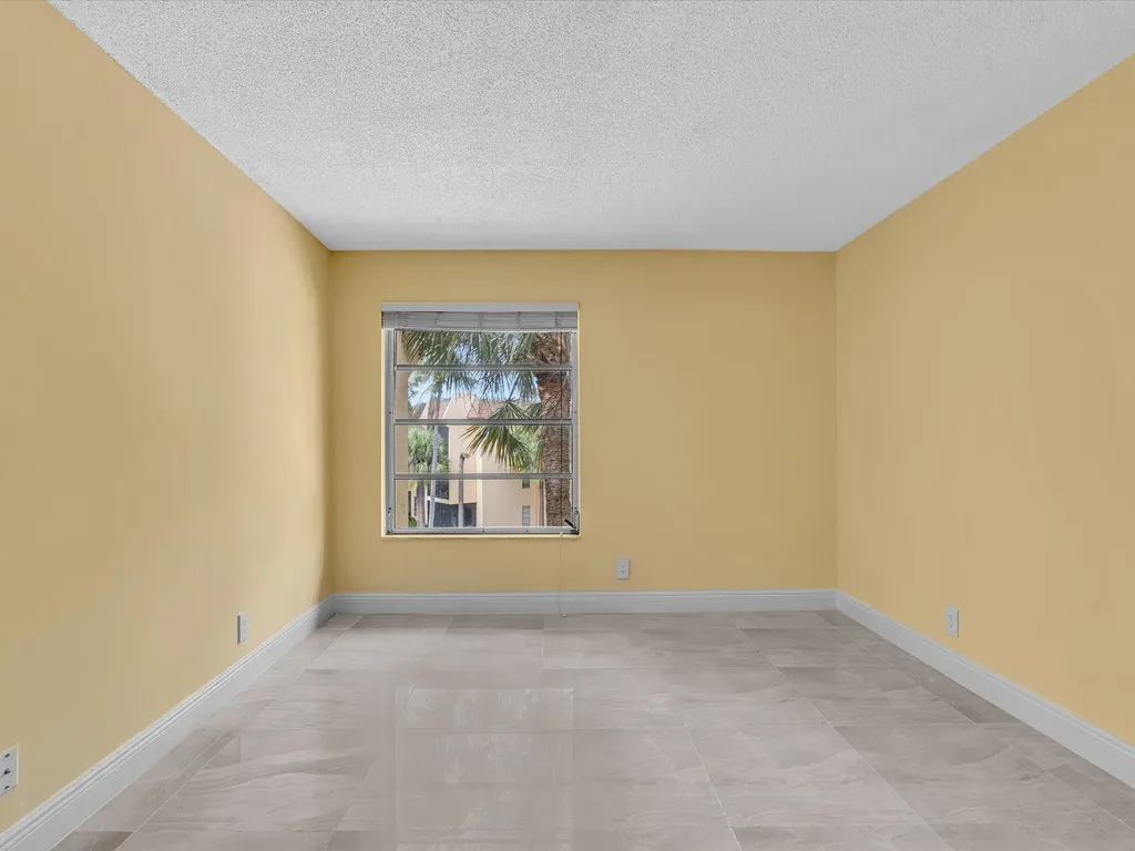 470 NW 20th Street Boca Raton FL 33431