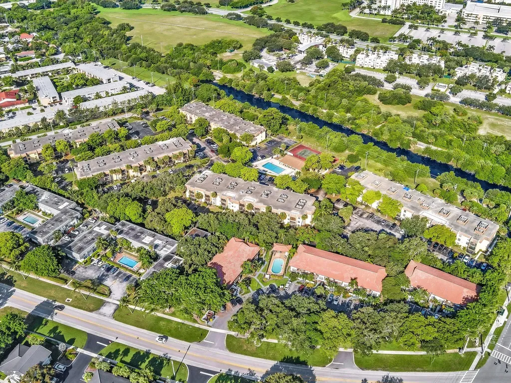 470 NW 20th Street Boca Raton FL 33431