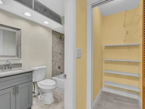 470 NW 20th Street Boca Raton FL 33431