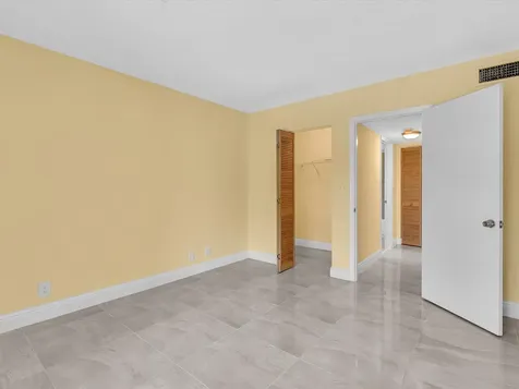 470 NW 20th Street Boca Raton FL 33431