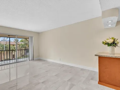 470 NW 20th Street Boca Raton FL 33431