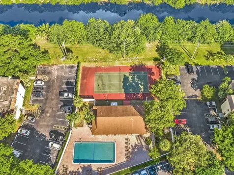 470 NW 20th Street Boca Raton FL 33431